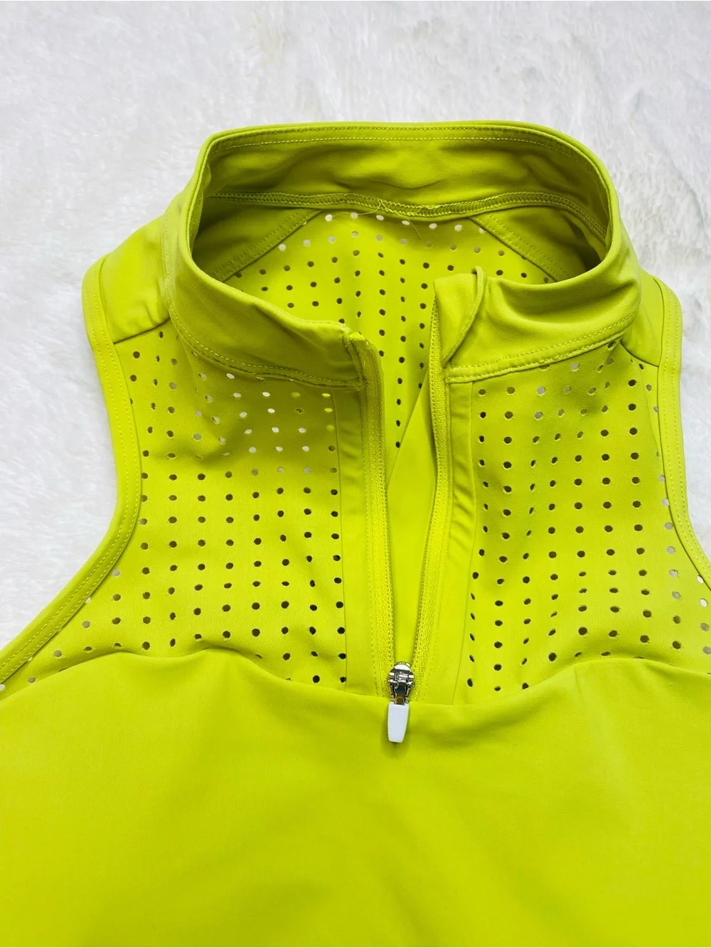 Lululemon Unleash Strength Bra Yellow Serpentine High Neck Zip Size 4
